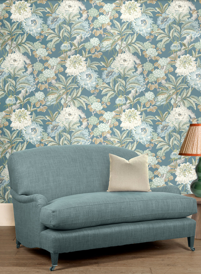 GP & J Baker Tapete Summer Peony in Denim Blue/Turquoise mit floralem Botanical-Design, Vlies-Tapete, klassische Rolle - Bild 1