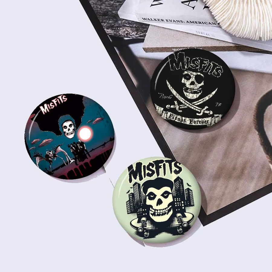 Brosche Misfits Anime, Bunt, Cartoon-Anstecknadel - Bild 3