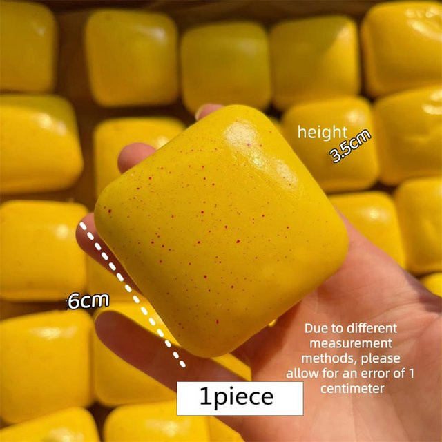 SqueezeToys Squishy Butter Toast Brot, gelb - Bild 1