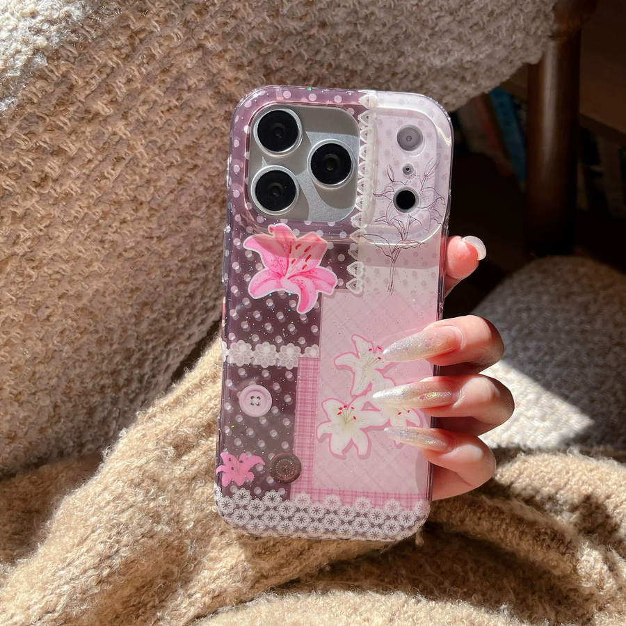 TROPLET Handyhülle mit Vintage Spitze und Lilien Patchwork Blumenmuster für iPhone 17 16 15 14 13 Pro Max in Multicolour - Bild 4