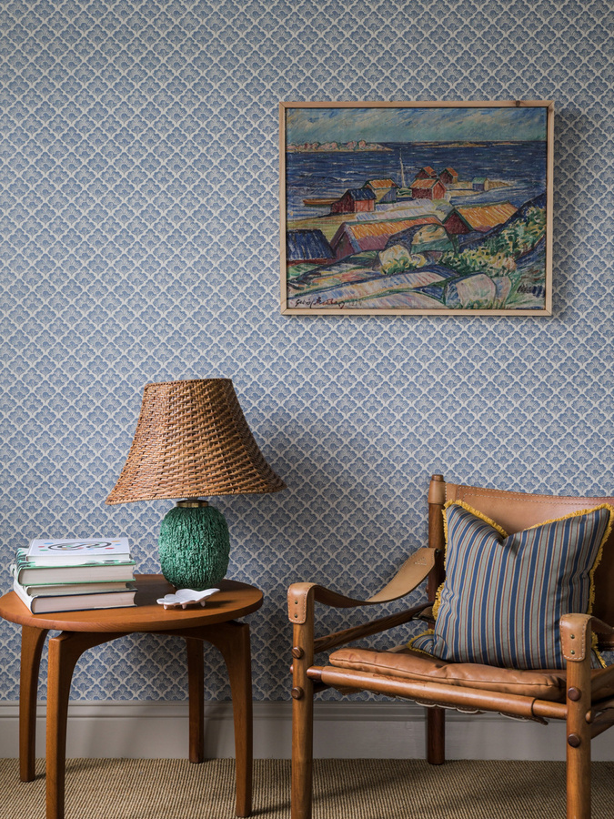 Långelid / Von Brömssen Tapete Laura Faded Denim in Blau mit botanischem und geometrischem skandinavischem Design - Bild 1