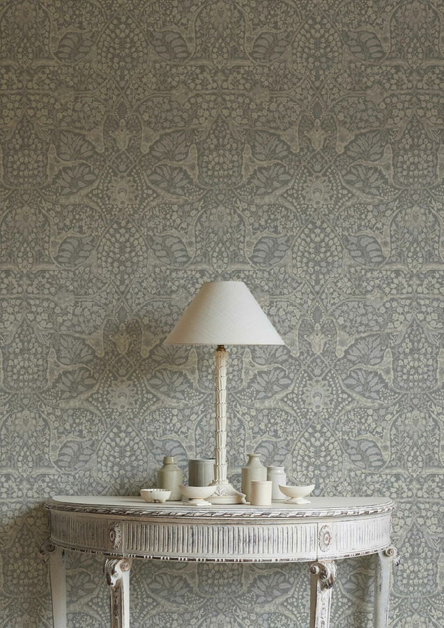 Lewis & Wood Tapete Alhambra 50 Sea Breeze in Grau mit floralem und orientalischem Design - Bild 1