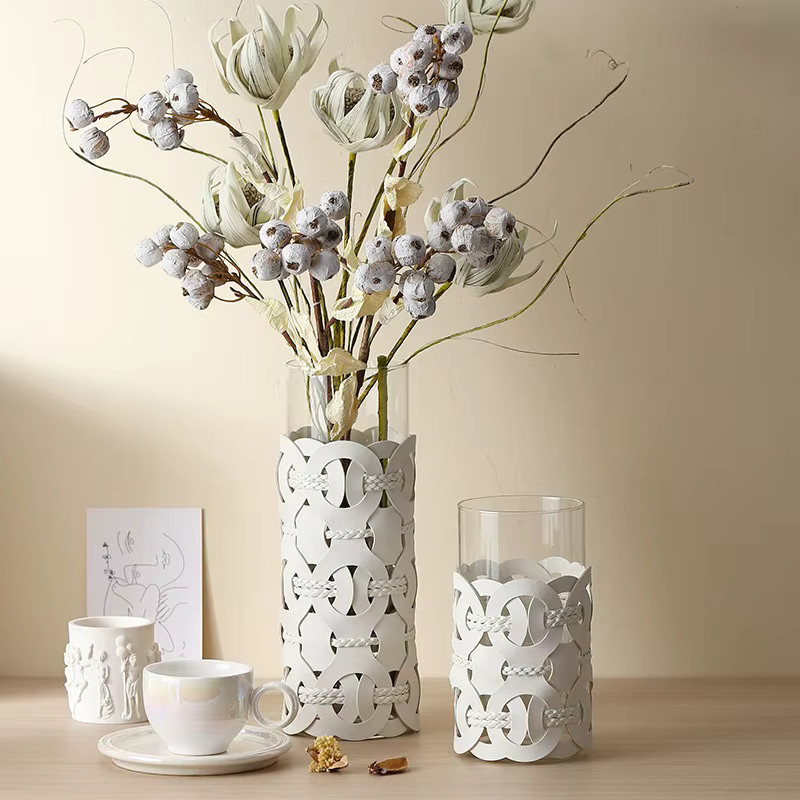 AhunderJiaz Moderne Vase aus gewebtem Leder in Schwarz, Handgefertigte Dekovase für Tischdekoration und Schnittblumen - Bild 2