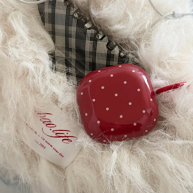 Stoßfeste Schutzhülle für Samsung Galaxy Buds 4 Pro, 3 Pro, 2 Pro, FE und Live in Rot mit Polka-Dot-Muster - Bild 1