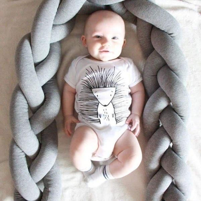 Mechamaxon Baby-Schlafschutzkissen mit farbigem Streifenmuster in Rosa und Grün, weiches geflochtenes Bettnestchen aus Baumwolle, Länge: 100 cm - Bild 4