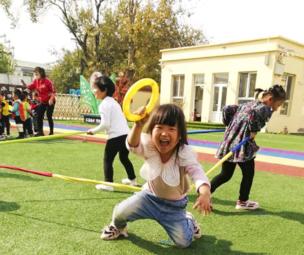 Meade Sensorisches Elastik-Seil für Kinder in Multicolour zur Förderung von Sport und Teambuilding im Freien - Bild 3