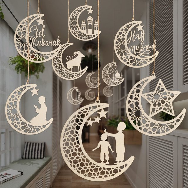 Tissy Eid Mubarak Holzornament mit Mond und Sternen als hängender Anhänger in Beige für Ramadan Kareem Dekorationen - Bild 1