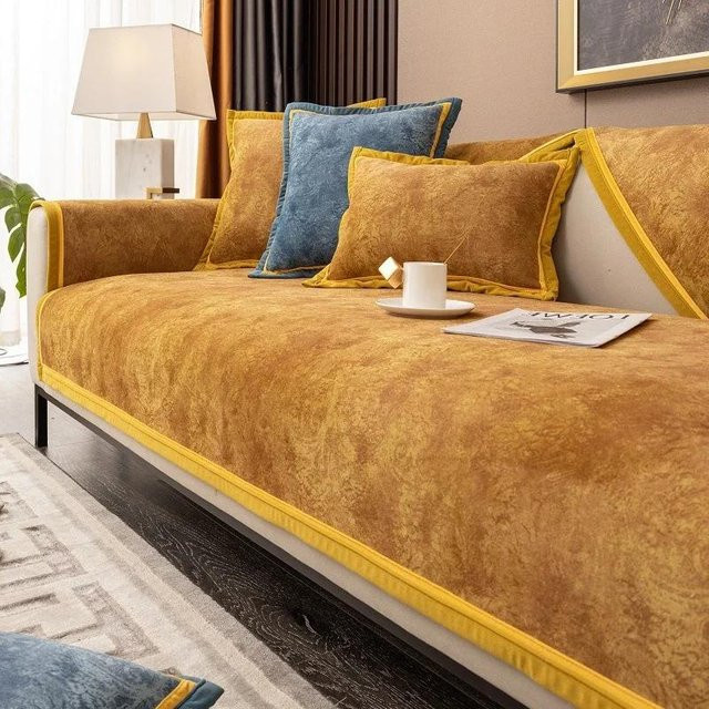 Luxuriöses Sofakissen aus holländischem Samt mit goldenem Rand von Super Six, quadratisches Sitzkissen in Nordischem Design, B/B: 70 x 70 cm - Bild 1