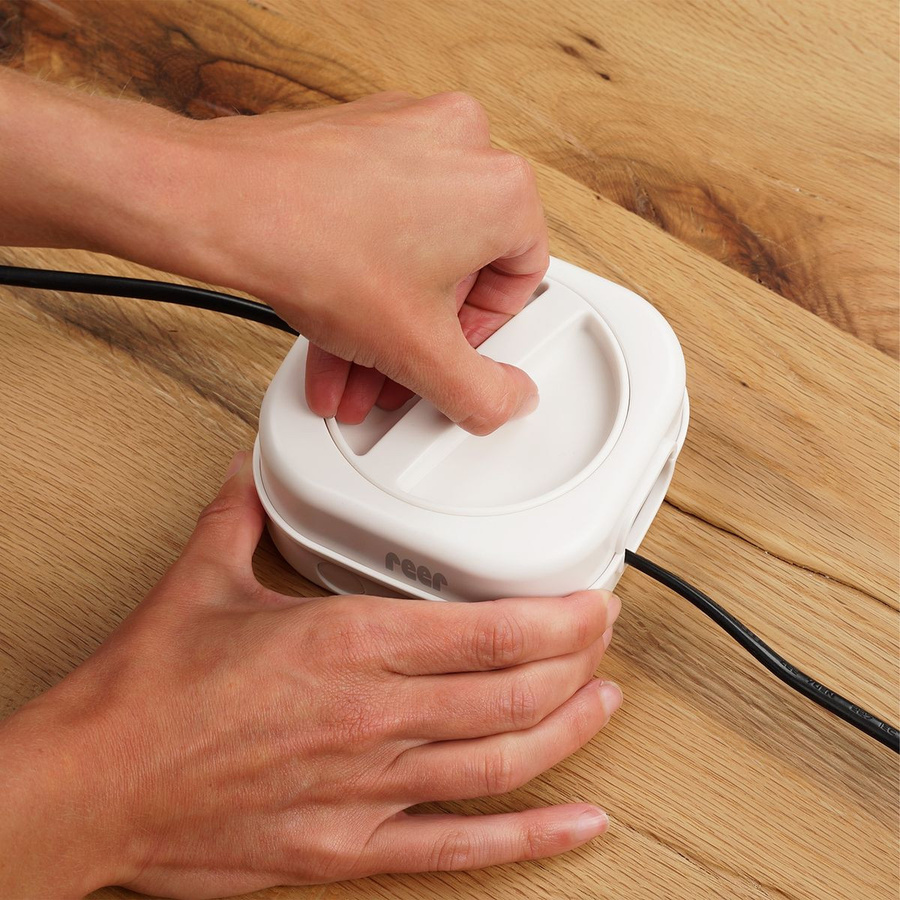 Reer Kabelaufwickler CableGuard für 1,5 m Kabel in Weiß - Bild 5