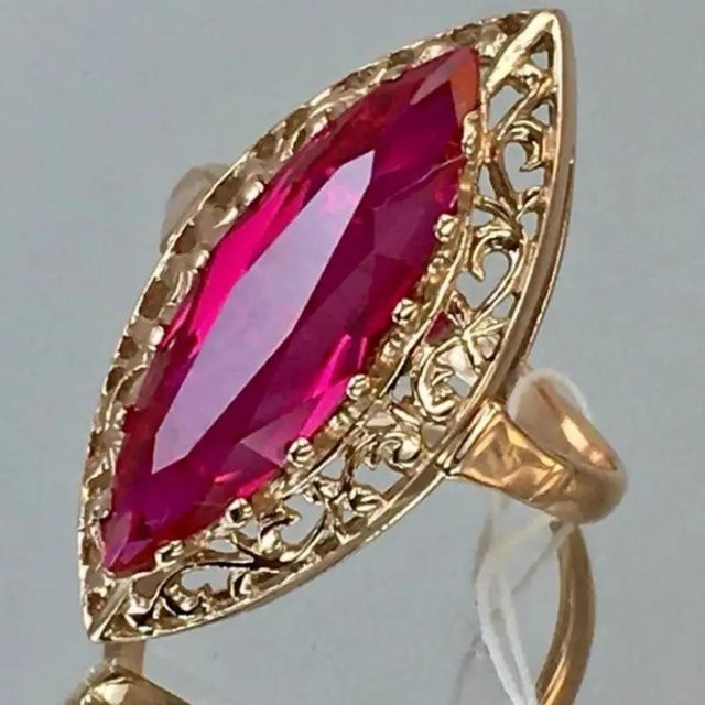 Huitan Ring, Goldfarben, Marquise Form, Zirkonia, Kristall, Damen - Bild 1