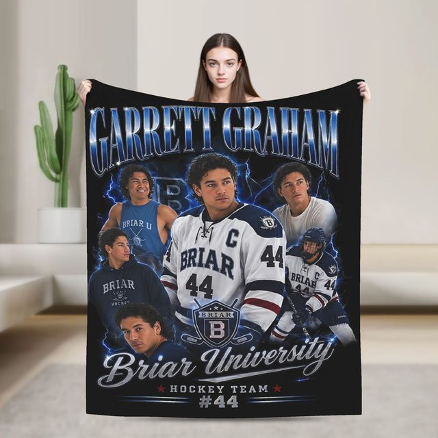 Briar University Garrett Grahams Fleece-Decke in Blau als weiche Multifunktionsdecke für Bettwäsche oder Outdoor - Bild 1