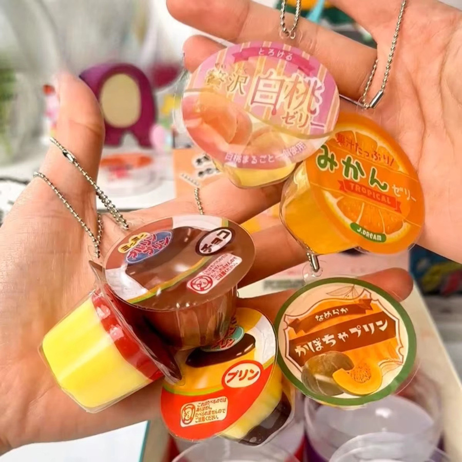 J.DREAM Mini Pudding Jelly Gacha Kapselspielzeug, Schlüsselanhänger, ab 3 Jahre - Bild 2
