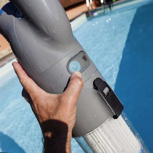 GRE Action Vac Elektrischer Poolreiniger für Pools und Spas in Grau mit Akku und Ladegerät - Bild 3