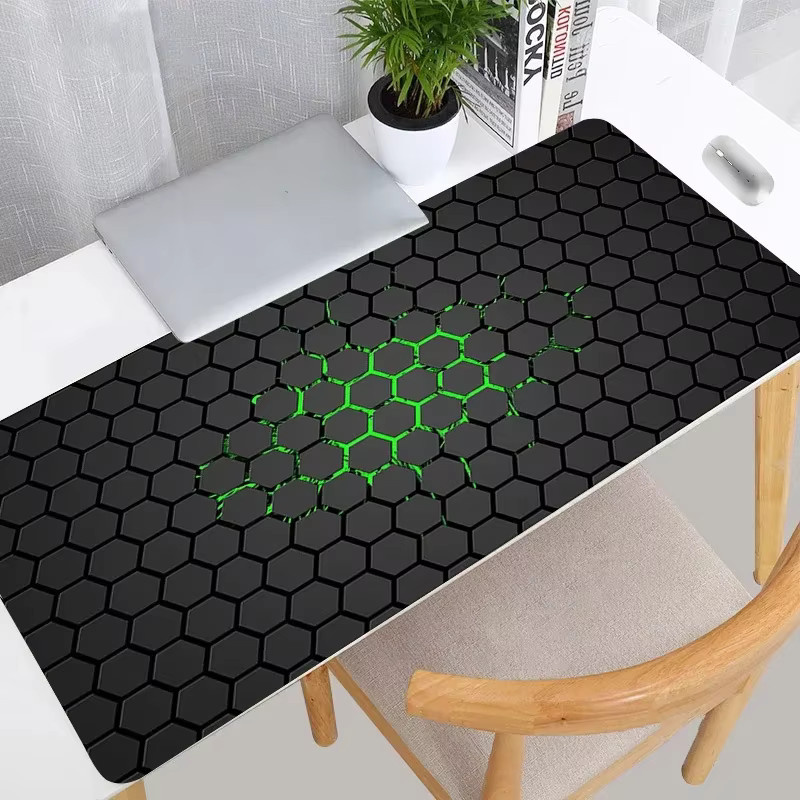 Hexagon XXL Mousepad für Gamer und Büro in Schwarz - Bild 2