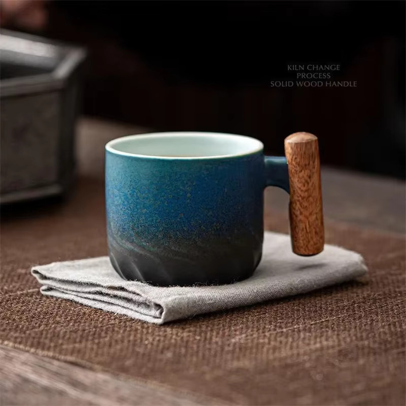 Handgefertigte Retro Keramik Kaffeetasse und Teetasse mit Farbverlauf und Holzgriff in Grün oder Blau - Bild 4