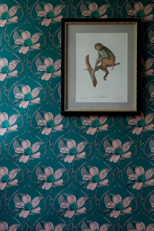 Studio Lisa Bengtsson Tapete Monkan in Seagreen mit botanischem und floralem Design - Bild 2