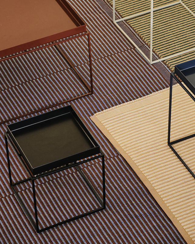 HAY Tray Table aus Stahl in Schwarz mit Industrie-Look und pulverbeschichteter Oberfläche - Bild 3