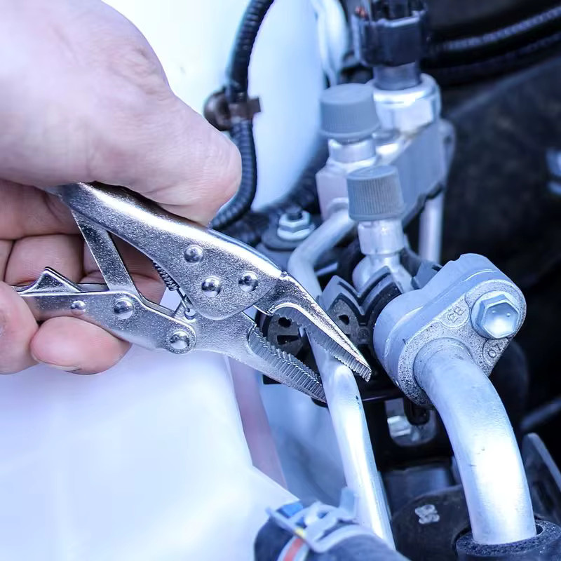 MacWork Mini-Spitzzange aus Metall in Silber, 5 Zoll mit rutschfestem Griff - Bild 2
