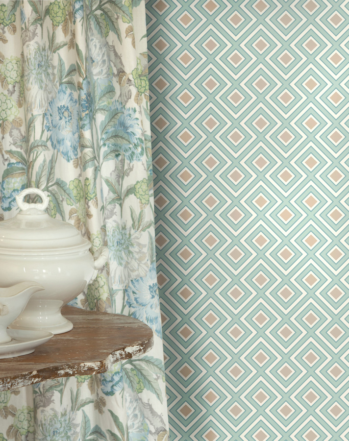 GP & J Baker Tapete La Fiorentina Small in Aqua mit geometrischem Abstract-Muster aus Vlies - Bild 1