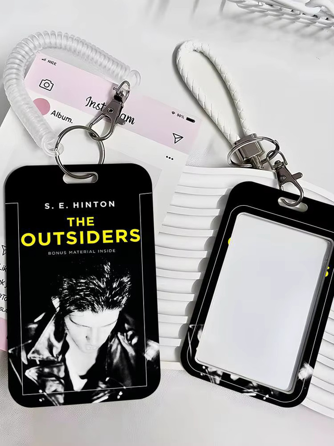 The Outsiders Ausweishülle aus Kunststoff für Schulkarten, Zugangskarten und Buskarten, 1 Stück - Bild 4