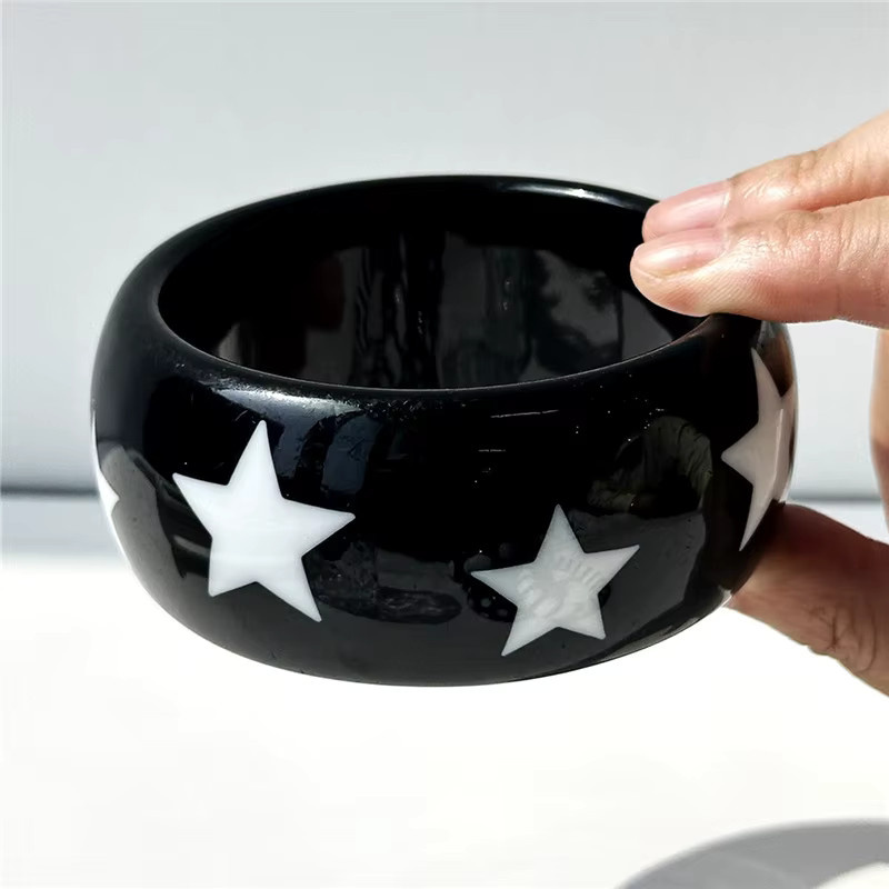 HUANZHI Manschette Armband, Schwarz Weiß Polka Dot Stern, Damen - Bild 4