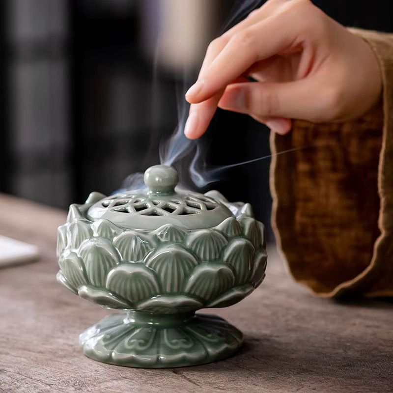 Lotus-Keramikplatte als Weihrauchbrenner in Grün mit floralem Design für Aromatherapie - Bild 2