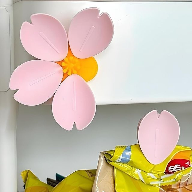 Sakura Magnetischer Kühlschrank-Verschlussclip in Pink als dekorativer Snacktüten-Verschluss und Magnet-Aufkleber aus Kunststoff - Bild 1