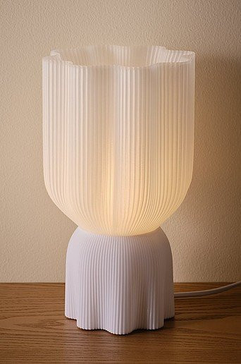 Jotex CAMIER Tischlampe 3D-gedruckt in Weiß mit E27 Fassung - Bild 1