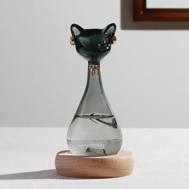 Ägyptische Katze Wettervorhersage Flasche aus Glas mit Holzsockel als Tischdekoration in Grau - Bild 1