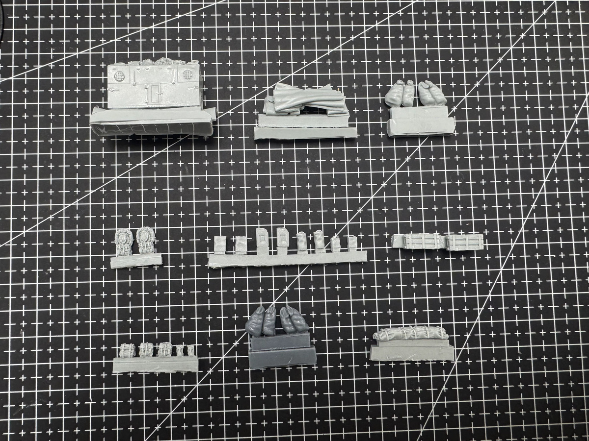 EVANOVM Modellbausatz, Fahrzeugteile aus Harz, 1/72, unlackiert, Grau - Bild 2