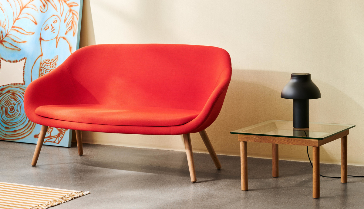 HAY Aal Sofa in Rot mit organischem Design und Stoffbezug - Bild 2
