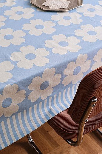WERNER abwischbare Tischdecke mit floralem Muster in Blau aus beschichtetem Baumwoll-Öltuch - Bild 1