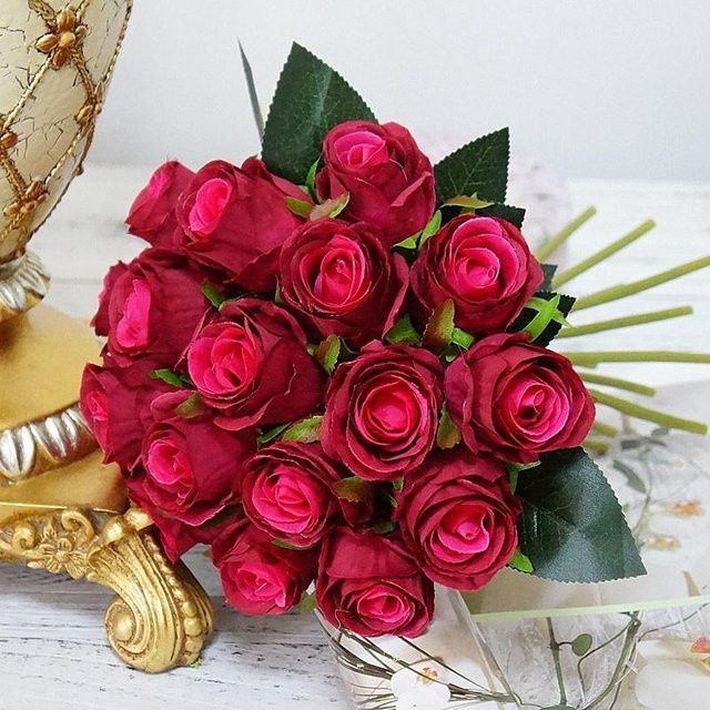 Künstliche Rosen aus Seide von applehome für Hochzeiten und zur Dekoration, 18 Köpfe, Farben: Rot und Schwarz - Bild 1