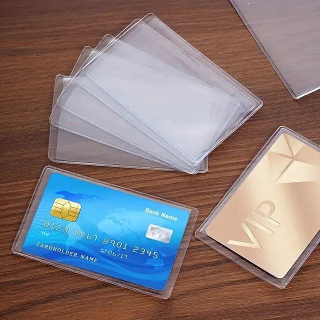 5 Sets transparente und mattierte PVC-Kartenhüllen, wasserdichte und antimagnetische Schutzhüllen für alle Arten von Karten - Bild 1