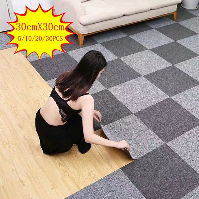 Selbstklebender Anti-Rutsch Teppich in Grau, Moderner DIY Bodenmatte für Schlafzimmer und Büro, B/T: 30 x 30 cm - Bild 1