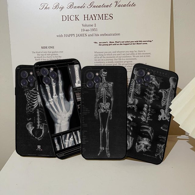 Handyhülle mit Skelett-Design für iPhone 15 14 13 12 11 Pro Max Mini XS XR 7 8 Plus in Schwarz - Bild 1