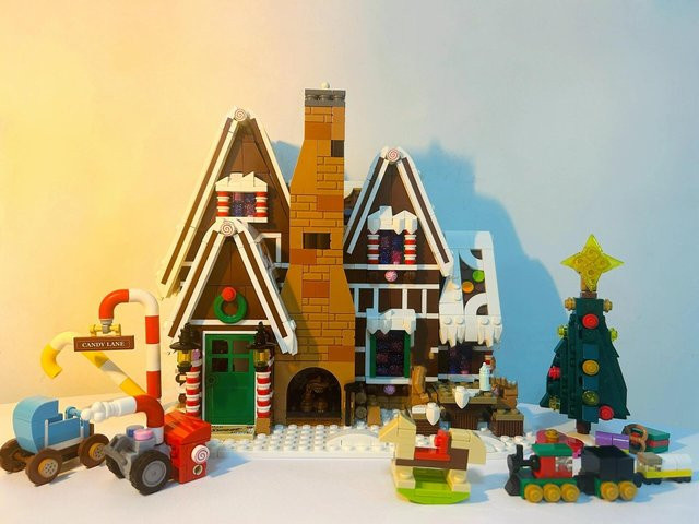 Lebkuchen Haus Familie, Bausteine Modell, Bunt / Mehrfarbig - Bild 1