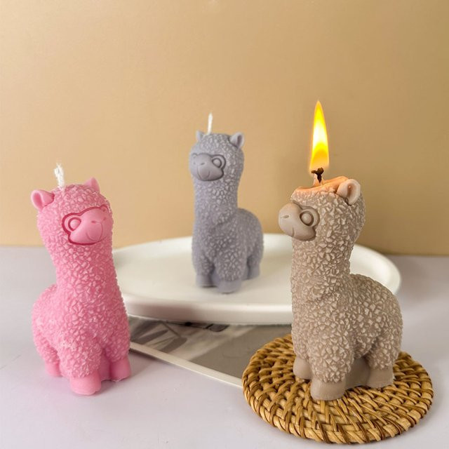 UDOCOOL 3D Alpaka Silikonform für Kerzen, Seife und Resin zur DIY Gestaltung von Tierfiguren - Bild 1