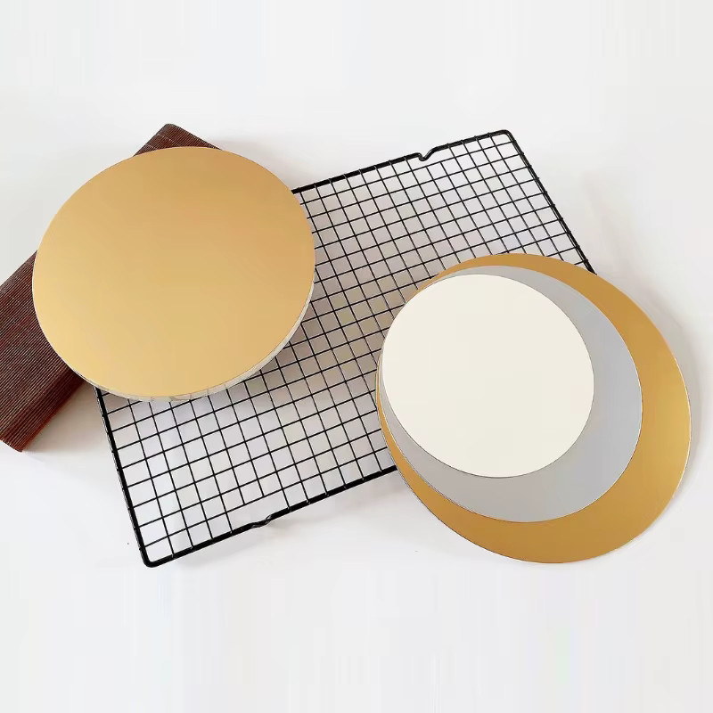 10 Stück runde Einweg Kuchenbretter aus Papier in Gold, Silber und Weiß - Bild 4