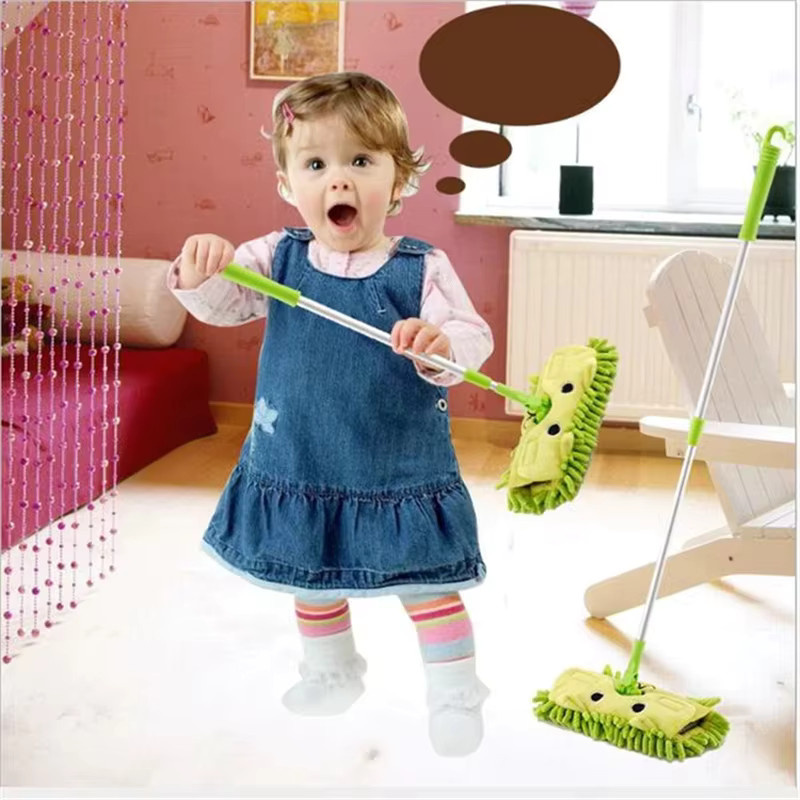 Untior Kinder-Mopp-Set mit Teleskopstiel und Mikrofaser-Einsatz in Pink - Bild 2