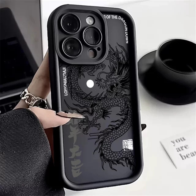 Silikon Handyhülle mit Chinesischem Drachen Design für iPhone 15 14 13 12 11 Pro Max XS X XR 7 8 Plus in Multicolour und Schwarz - Bild 1