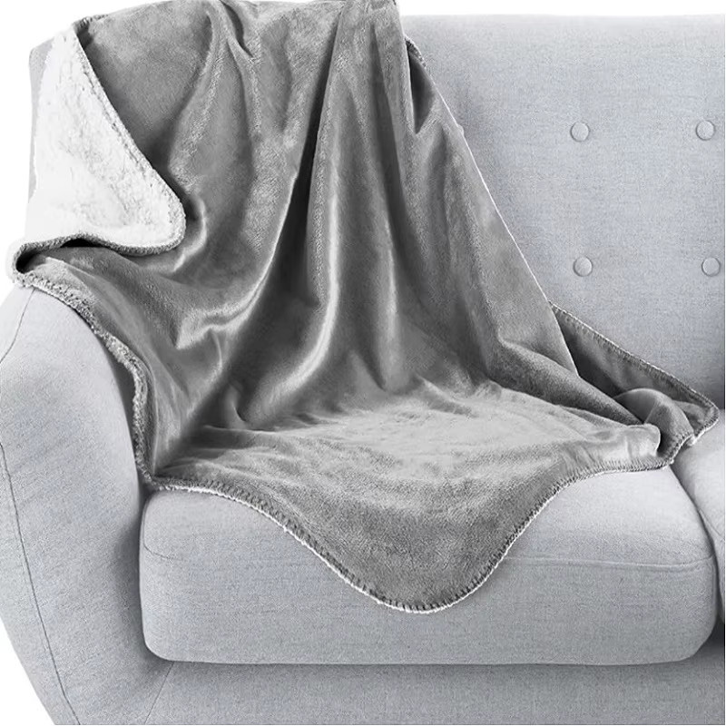 Inyahome Wasserdichte Hunde-Haustier-Decke in Grau, umkehrbare Plüschdecke als Schutz für Bett und Couch - Bild 2