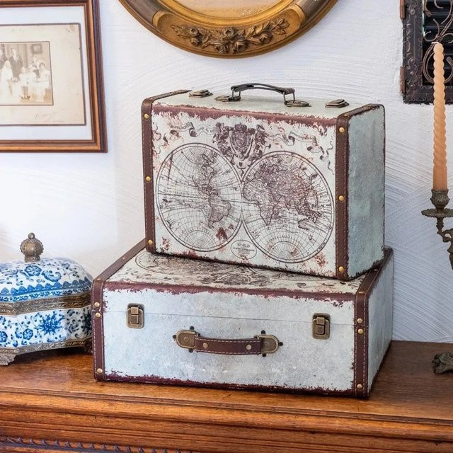 HMF Vintage Koffer Truhe Holzkiste 2er Set in Grau und Multicolor mit Weltkarte zur Dekoration - Bild 1