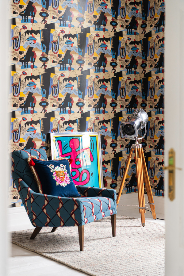 Mindthegap Tapete So What in Schwarz und Multicolour mit abstraktem Portrait-Design aus Vlies - Bild 1