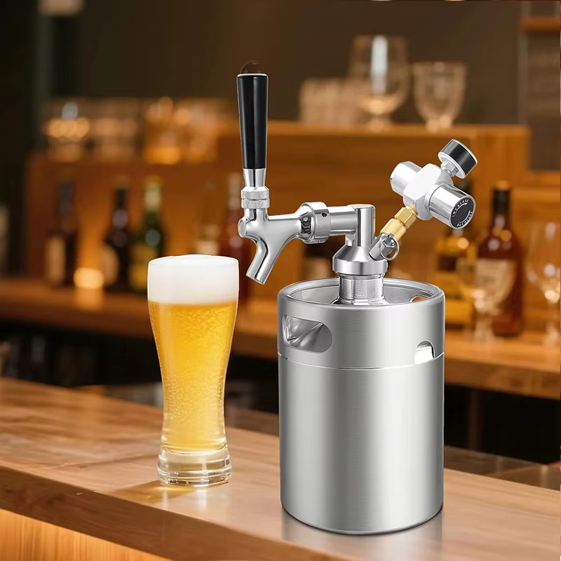 ELECQUEEN Mini-Fass-Wachstumsset aus Edelstahl in Silber mit 2L Volumen, CO2-Ladegerät (0-60psi) und selbstschließendem Wasserhahn zur Herstellung von kohlensäurehaltigem Bier - Bild 2