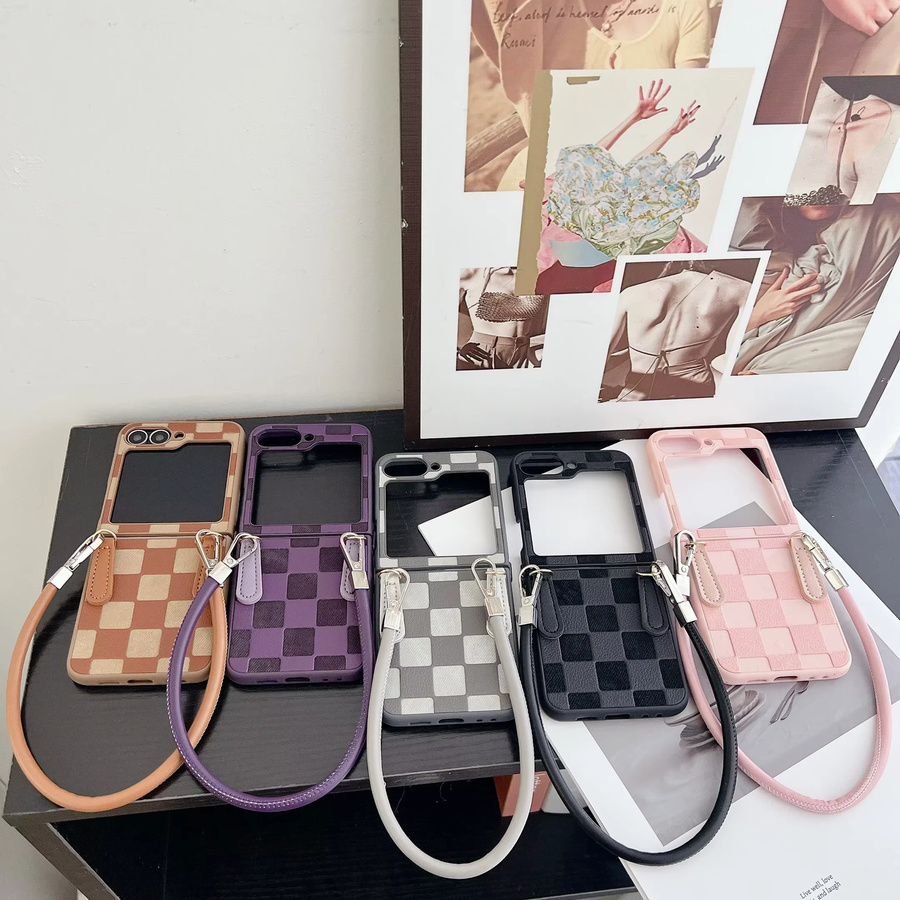 Karierte PU-Leder-Handyhülle mit Handschlaufe für Samsung Galaxy Z Flip 7, 6, 5, 4, 3 5G in Pink oder Braun - Bild 3