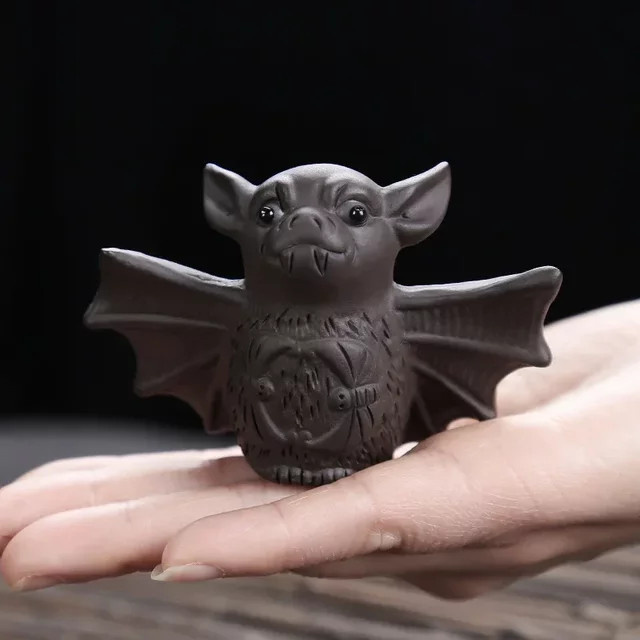 Handgefertigtes Zisha-Teehaustier Fledermaus aus Keramik von MINIDEAL in Lila und Braun für dein Teetablett - Bild 1