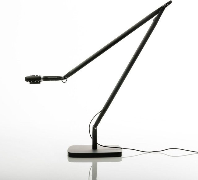Luceplan Otto Watt LED-Tischleuchte in Schwarz Matt mit Standfuß und dimmbarer Warmweiß-Funktion (3000K) - Bild 1
