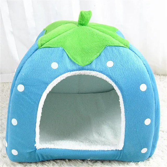 Pet Products My Katzenbett Erdbeerform in Blau als gemütliches Nest und Schlafsack für kleine Hunde und Katzen - Bild 1