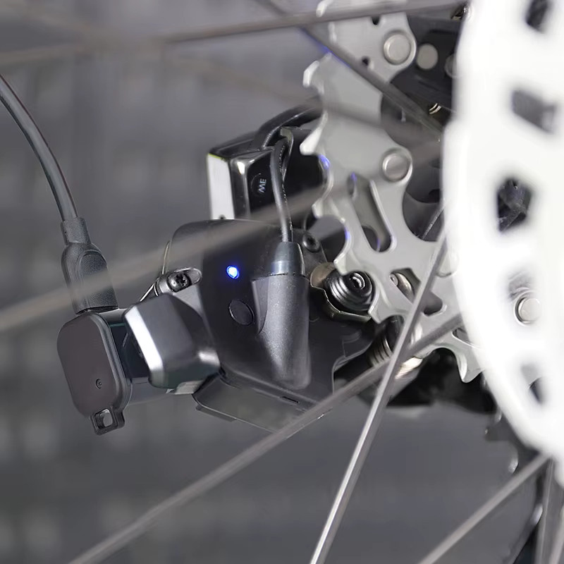 ATWEINA Fahrrad-Akku-Ladegerät-Adapter für Shimano 12-Gang Di2 R9270 R9250 R8170 R8150 R7170 RX825 Power-Kurbelgarnitur R9200P R8100P in Schwarz - Bild 2